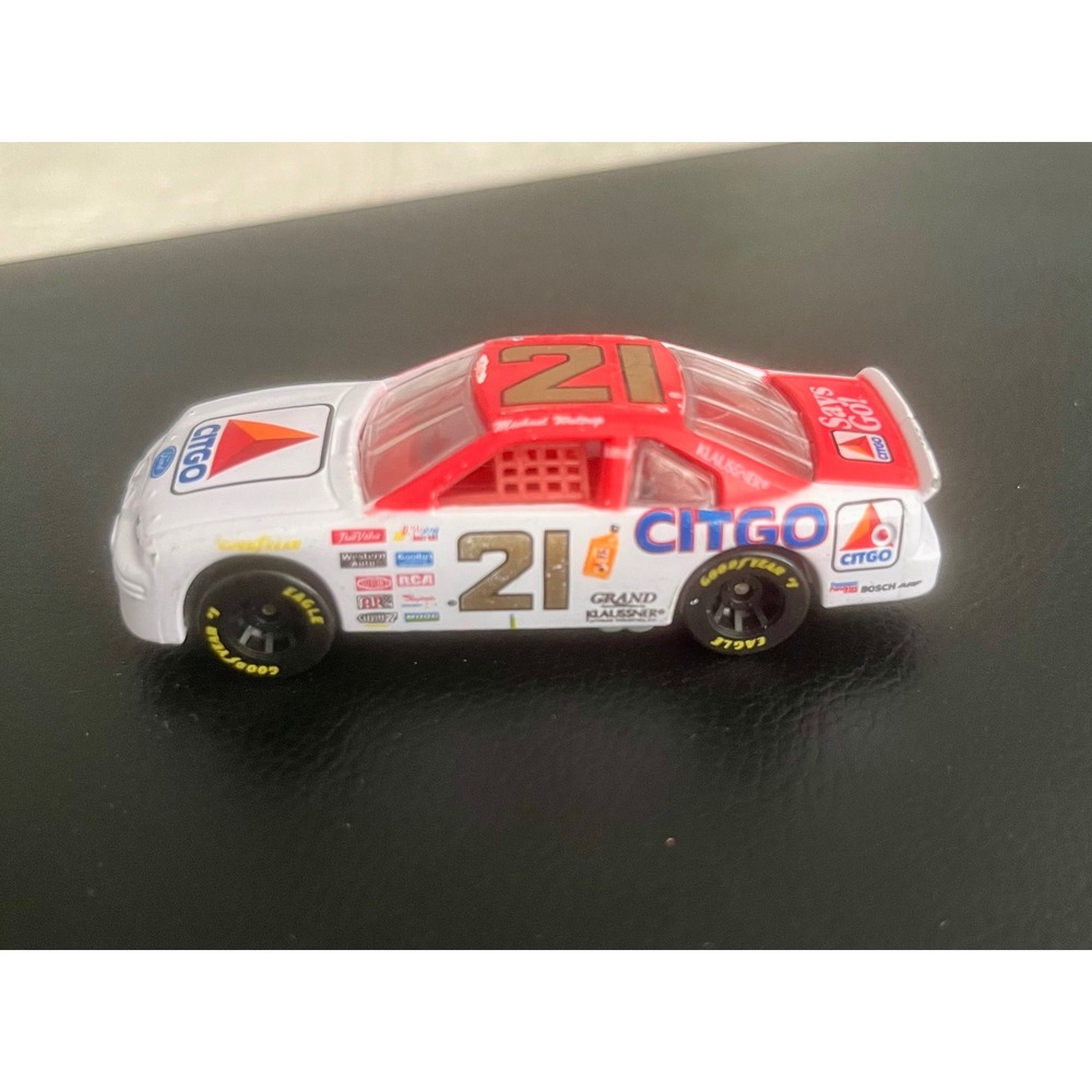 Michael Waltrip 21 Citgo Ford Thunderbird 1/64 Diecast NASCAR Race Car